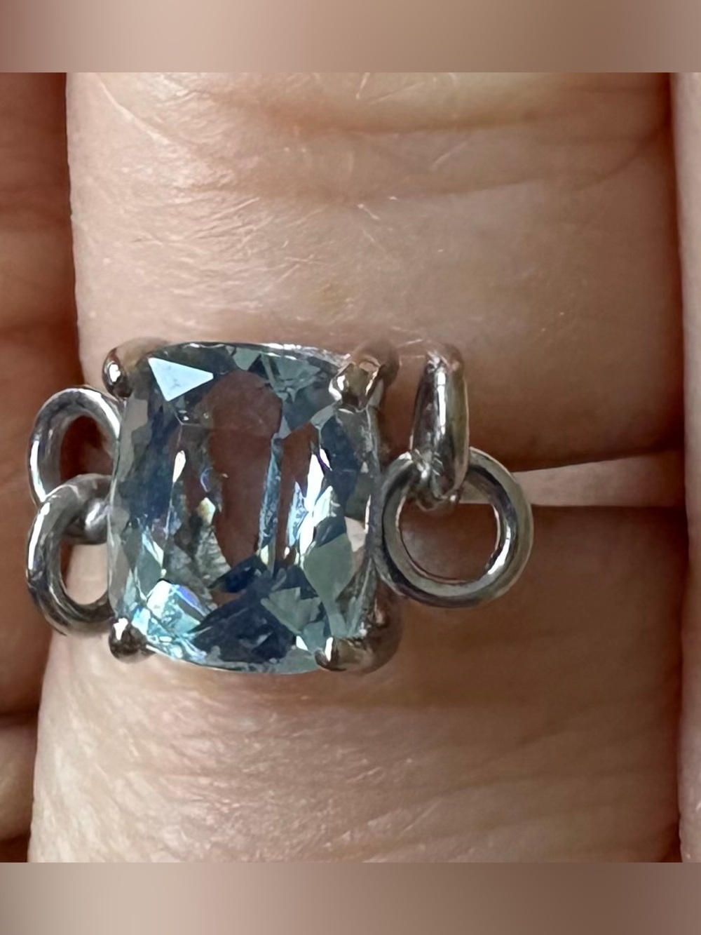 H. Stern Designer 18K White Gold 1.9 ct Cushion Cut Aquamarine Ring Sz 7.5 3.3 g